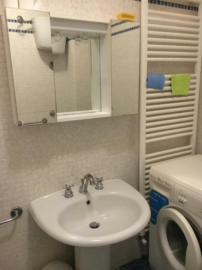 Res. Centro Storico Apartment Фано Екстериор снимка